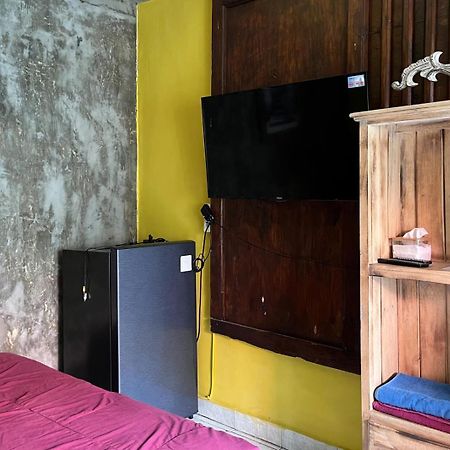 Twospaces Living At Wave And Chill House, Canggu מראה חיצוני תמונה