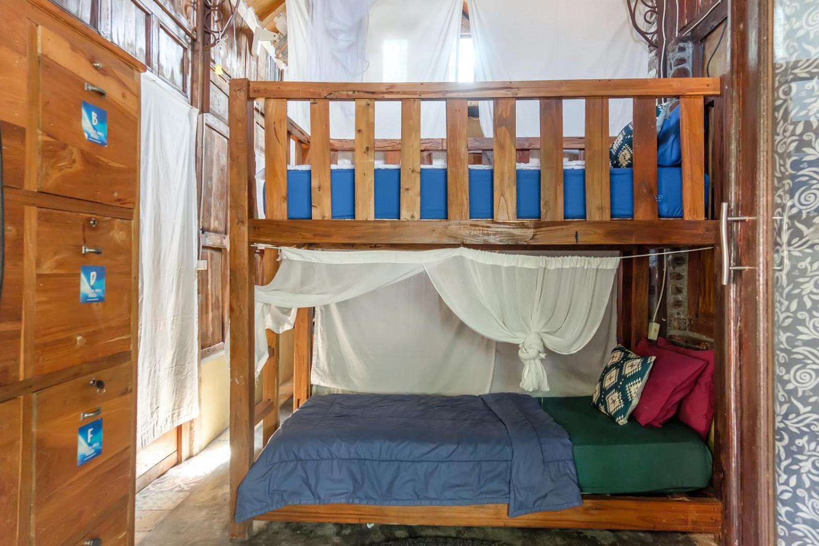 Twospaces Living At Wave And Chill House, Canggu מראה חיצוני תמונה