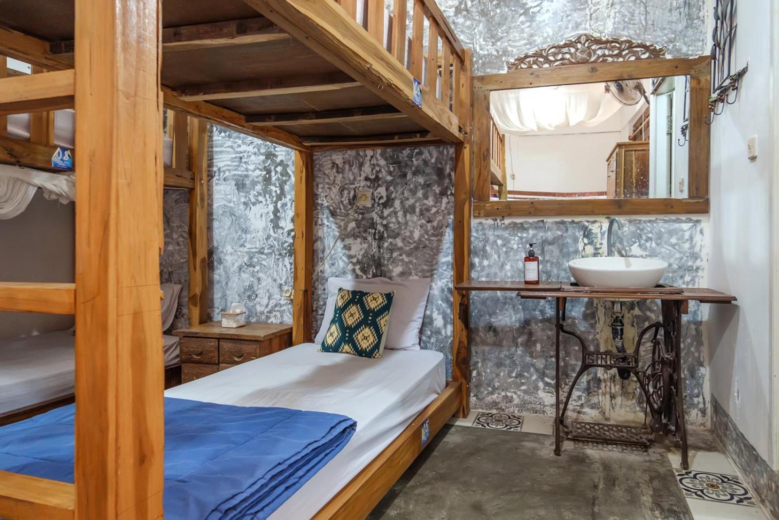 Twospaces Living At Wave And Chill House, Canggu מראה חיצוני תמונה