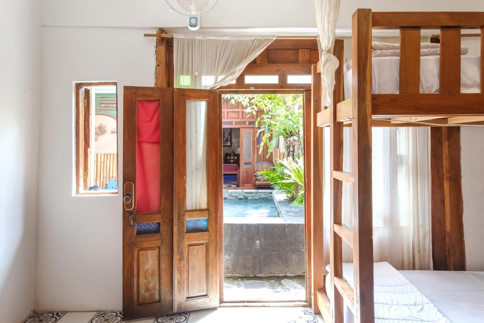 Twospaces Living At Wave And Chill House, Canggu מראה חיצוני תמונה